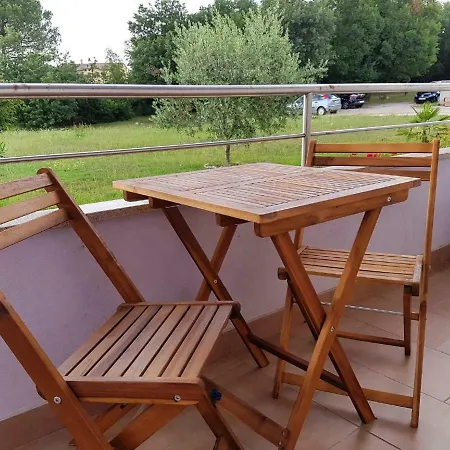 Апартаменти Vitalia 2+2 *